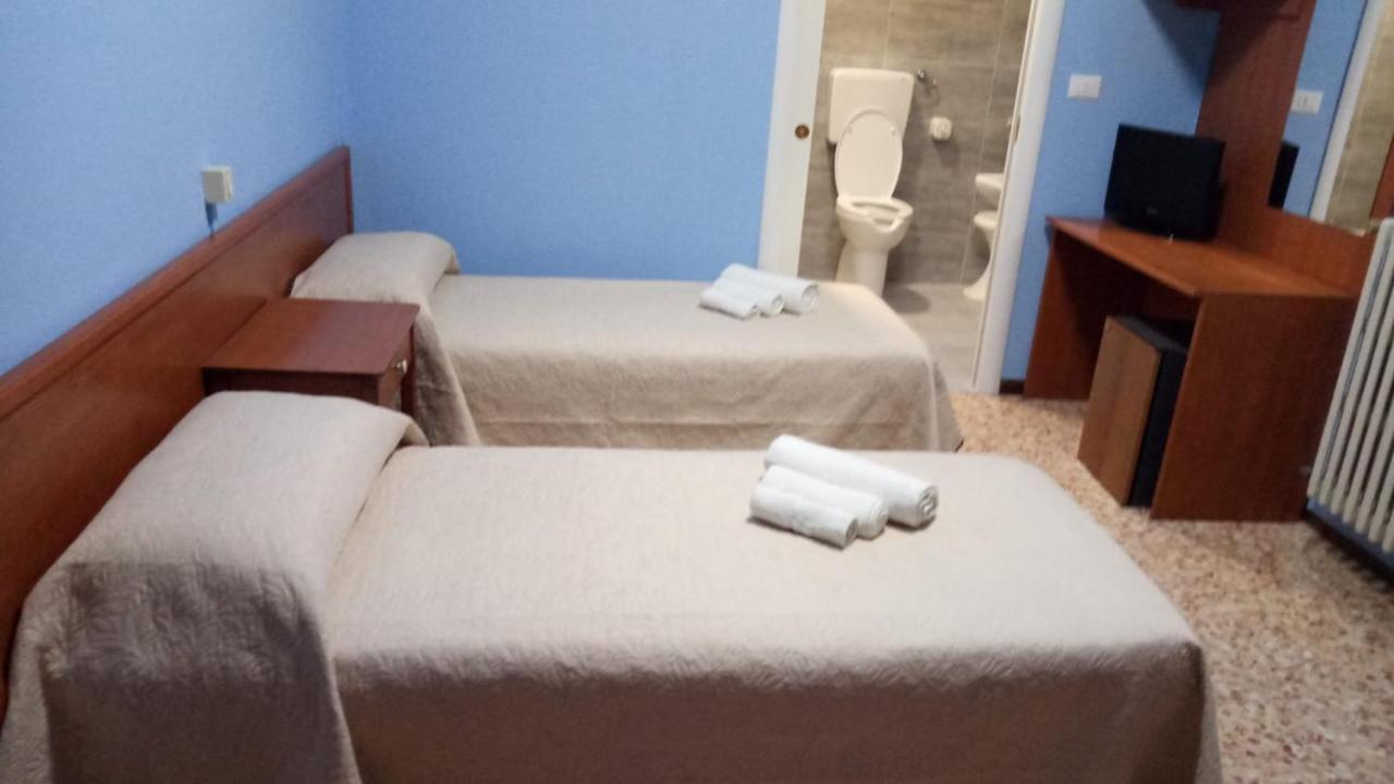 Hotel Primarosa ซัลโซมัจโจเรแตร์เม ภายนอก รูปภาพ
